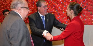 El presidente Bernardo Arévalo habló con la mandataria mexicana, Claudia Sheinbaum. Foto La Hora: Archivo.