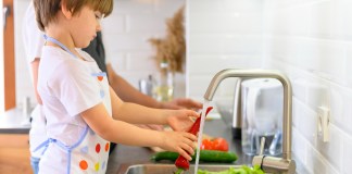 MSPAS alerta sobre enfermedades por alimentos en escuelas | Recomienda a padres y maestros mejorar la higiene al preparar loncheras para prevenir infecciones como salmonella o hepatitis A en niños.