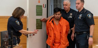 Avanza proceso contra guatemalteco acusado de quemar a mujer en el metro de Nueva York