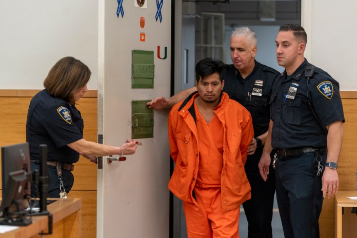 Avanza proceso contra guatemalteco acusado de quemar a mujer en el metro de Nueva York Avanza proceso contra guatemalteco acusado de quemar a mujer en el metro de Nueva York