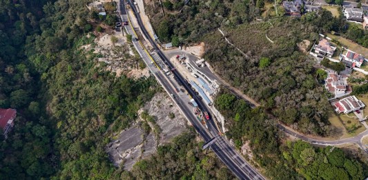 Covial anuncio cierres en el kilómetro 11.5 de la CAES. Foto La Hora: CIV