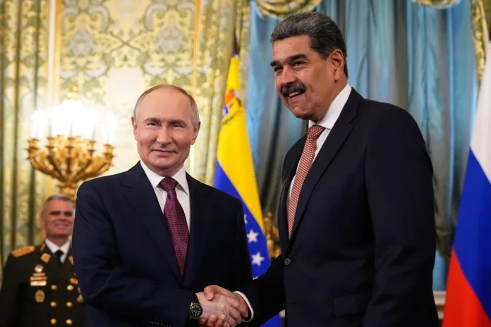 Putin y Maduro firman en el Kremlin un Acuerdo de Asociación Estratégica y Cooperación