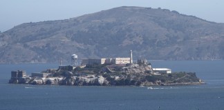 Fotografía de archivo de 23 de mayo del 2020 de la prisión de Alcatraz en San Francisco, California . Foto La Hora: EFE