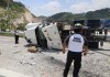 PMT de Villa Canales reporta tráiler volcado en carretera VAS en dirección a Carretera a El Salvador.