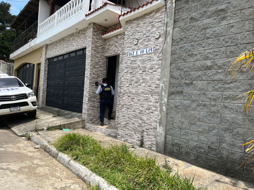 La PNC localizó un narcolaboratorio en San José Pinula. Foto La Hora: PNC