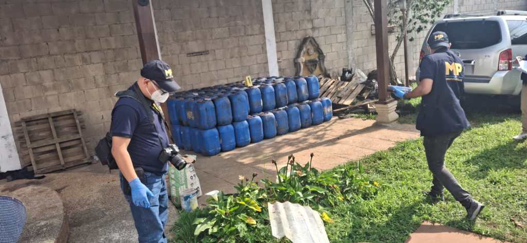 La PNC localizó un narcolaboratorio en San José Pinula. Foto La Hora: PNC