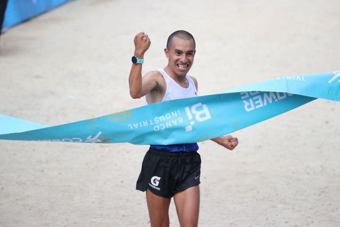Alberto González