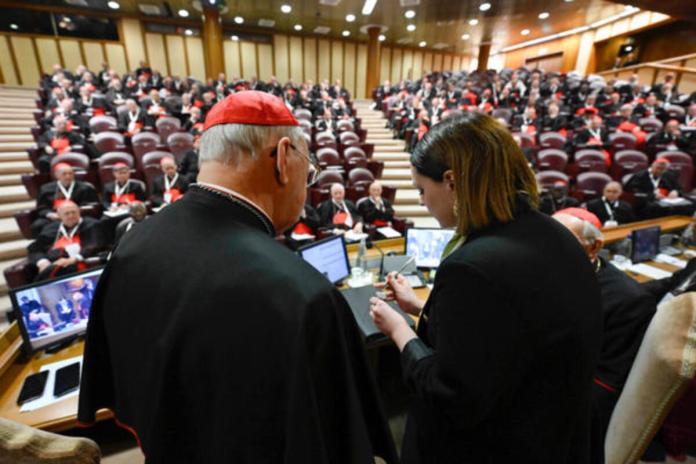 Anulan el Anillo del Pescador de Francisco 16 días después de su muerte El Anillo del Pescador y los sellos del papa Francisco, símbolo del poder pontificio, han sido anulados este martes, dieciséis días después de su muerte, ha confirmado el portavoz de la Santa Sede, Matteo Bruni, un día antes del cónclave para elegir a un nuevo pontífice. EFE/ Vatican Media.