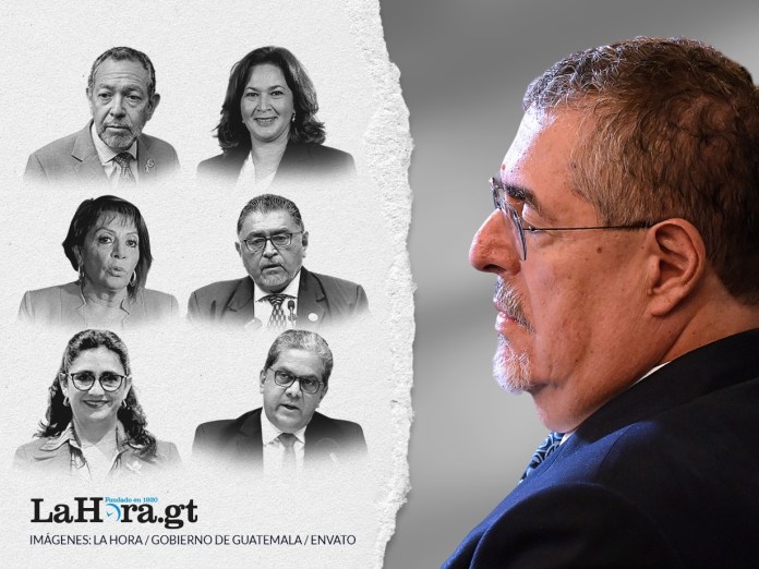 La cartera de Comunicaciones ha sido el que más relevos ha obtenido. Foto La Hora: Arte Alejandro Ramírez.