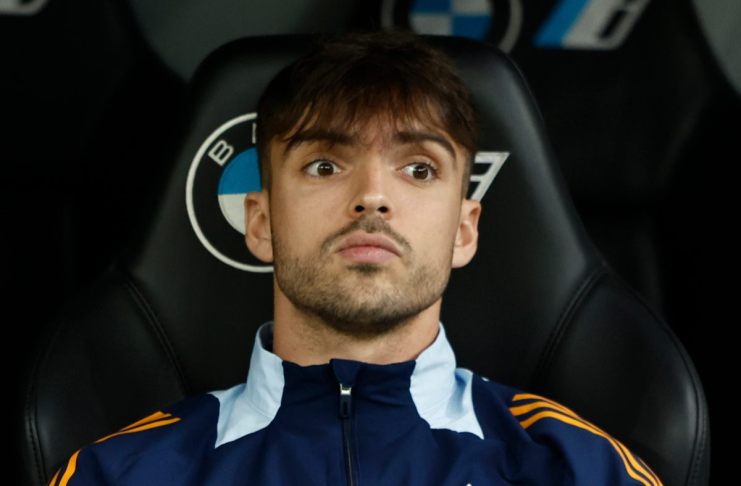 Raúl Asencio, futbolista del Real Madrid, es condenado por conducir en estado de ebriedad El futbolista del Real Madrid, Raúl Asencio, fue condenado por conducir bajo los efectos del alcohol el pasado 16 de agosto en Gran Canaria.