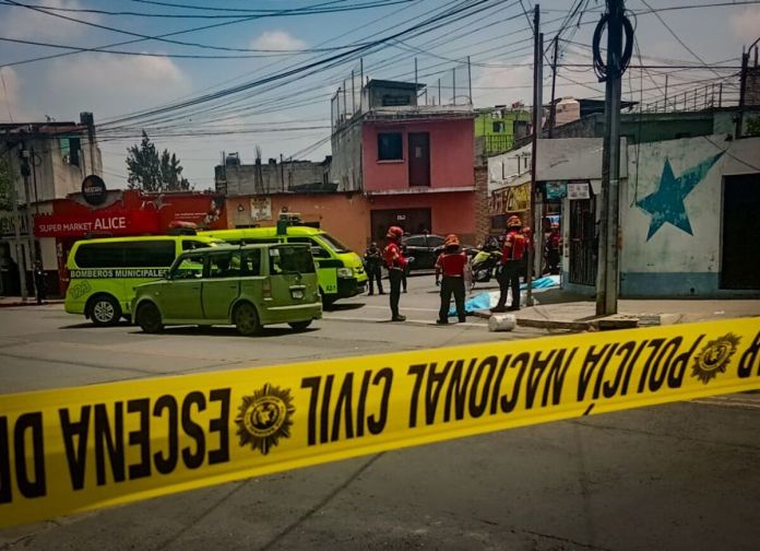 Bomberos Municipales reportan seis víctimas, entre ellas dos fallecidos, tras un ataque armado en la colonia La Verbena.