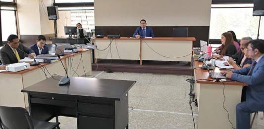 El juez Fredy Orellana envió a juicio al exdirector de informática del TSE, Jorge Santos. Foto La Hora: Fabricio Alonzo