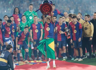 FC Barcelona anunció la renovación de una de sus figuras, el brasileño Raphinha, por una temporada más, Foto La Hora: AP.