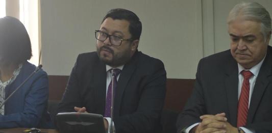 Exdirector de Aeronáutica Civil, Carlos Velásquez Monge, fue absuelto por el Tribunal Octavo de Sentencia Penal. Foto La Hora: Fabricio Alonzo