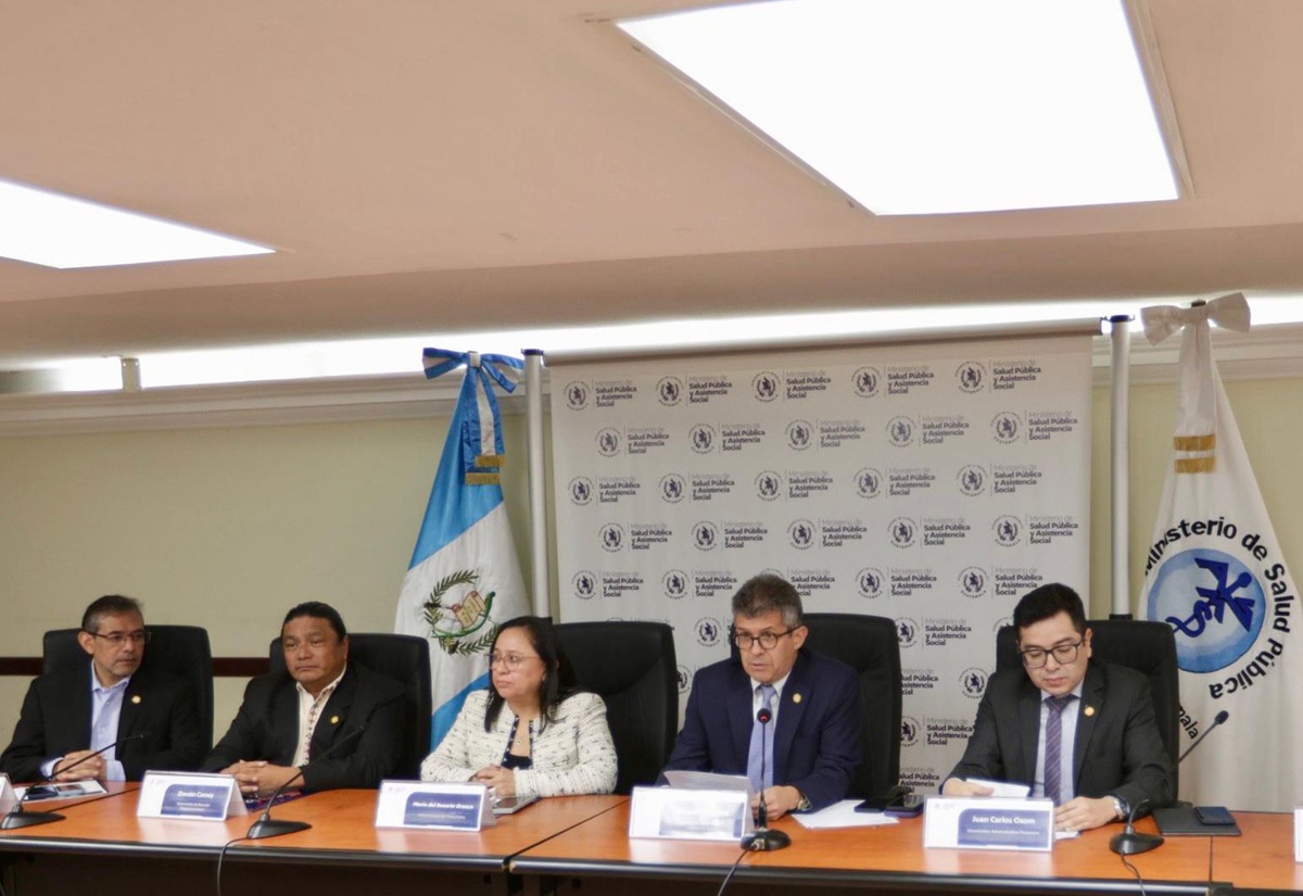Salud anuncia aumento salarial para de Q1 mil 2