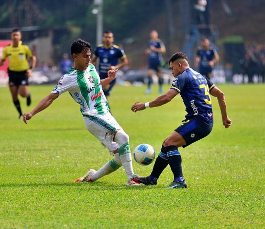 Antigua y Cobán Imperial definieran este sábado al primer finalista del torneo clausura 2025. Foto La Hora: Liga Guate Banrural.