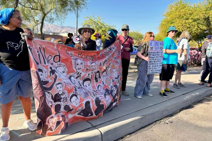 Comunidad en EEUU se apunta victoria al detener deportación de migrante y su recién nacida La presión ejercida por la comunidad logró salvar de la deportación acelerada a una guatemalteca. Foto La Hora: EFE