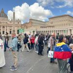 Los 133 cardenales no consiguieron elegir a un nuevo Papa después de las dos votaciones celebradas durante la mañana del jueves en la Capilla Sixtina, Foro La Hora: EFE.