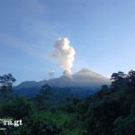 Volcán Santiaguito, en el departamento de Quetzaltenango. Foto: CONRED.