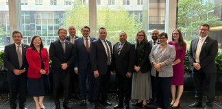 Delegación privada y estatal en visita oficial a Washington con motivos comerciales.