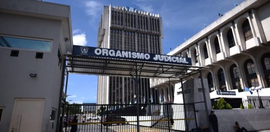 El Organismo Judicial pactó aumentar el número de descanso a sus trabajadores. Foto La Hora: Fabricio Alonzo