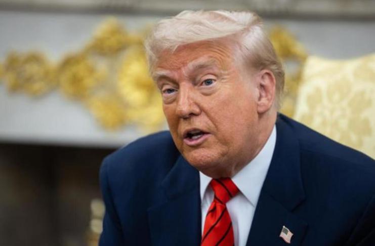 El Tribunal Supremo permitió este lunes al presidente estadounidense, Donald Trump, revocar el programa migratorio que concede un estatus legal temporal en el país. Foto La Hora: EFE Archivo.