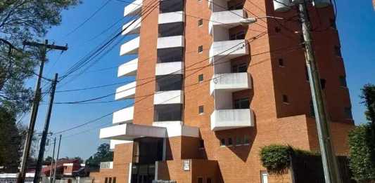 Edificio Vista Panorámica vinculado a Manuel Baldizón y que buscan sus familiares que sea devuelto. Foto La Hora: MP