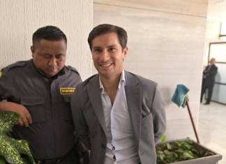 El abogado Eduardo Masaya fue trasladado al Preventivo de la zona 18 en la madrugada de este viernes. Foto La Hora: Fabricio Alonzo