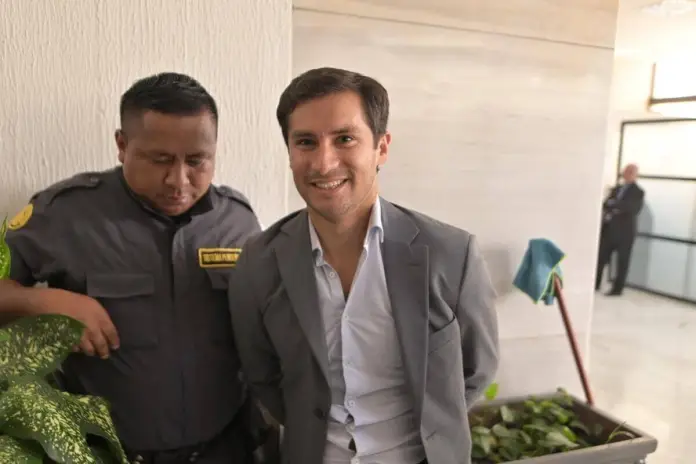 Eduardo Masaya El abogado Eduardo Masaya fue trasladado al Preventivo de la zona 18 en la madrugada de este viernes. Foto La Hora: Fabricio Alonzo