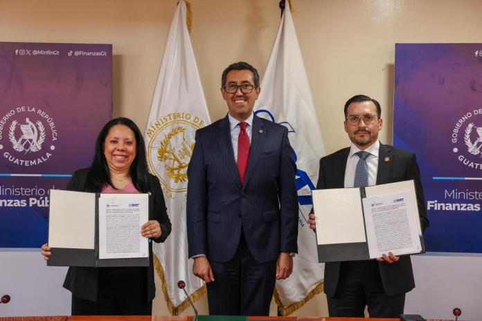 El convenio de Finanzas y SAT para impresion de placas de circulacion y otros documentos legales El convenio de Finanzas y SAT para impresión de placas de circulación y otros documentos legales