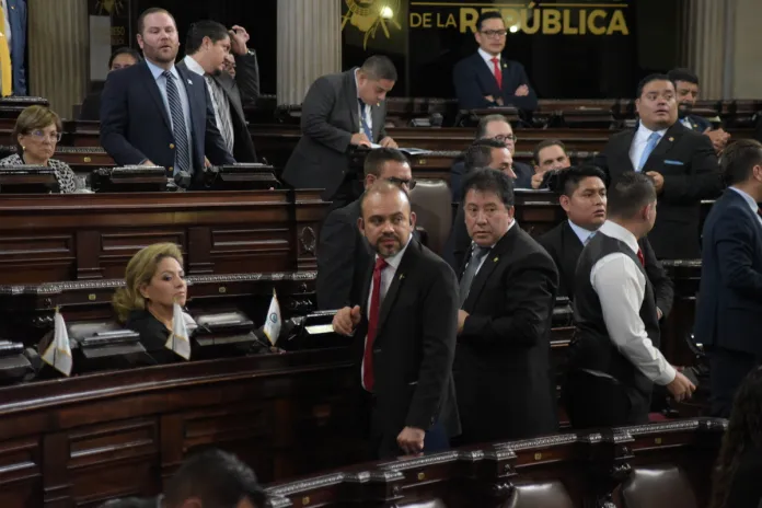 El intento de diputados Diputados intentaron tomar el control de la JD del Congreso