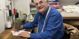 Raniero Mancinelli, sastre encargado de realizar la vestimenta papal. Foto La Hora: CNA
