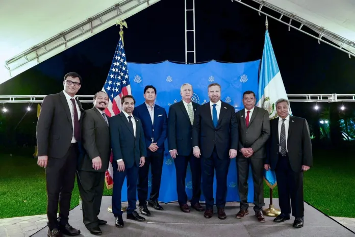 Empresarios de Silicon Valley vienen a invertir en Guatemala y a capacitar al recurso humano Empresarios de Silicon Valley vienen a invertir en Guatemala y a capacitar al recurso humano
