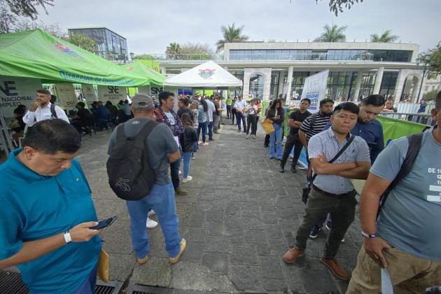 ¿Buscas trabajo? Más de 5 mil plazas disponibles en la feria del empleo en la Plaza de la Constitución
