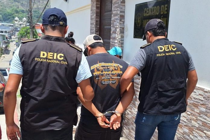 Feminicidio Santa Rosa 2023 Un hombre fue capturado por presuntamente haber asesinado e incendiado a su pareja en el año 2023.