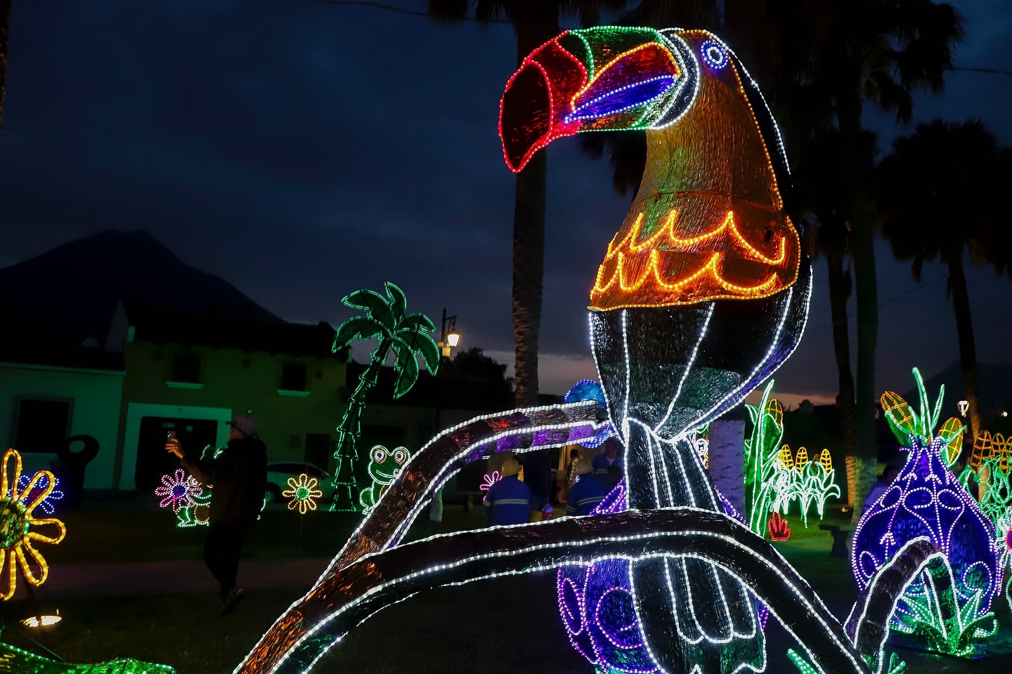 Durante el Festival de la Luz en Antigua Guatemala, miles de personas podrán disfrutar de una Ciudad rodeada de luz y arte. Foto: Festival de la luz Antigua Guatemala
