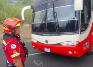 El conductor de un bus de  ruta hacia Nicaragua ha sido atendido tras ser victima de un ataque armado mientras este circulaba kilómetro 9 ruta El Salvador.