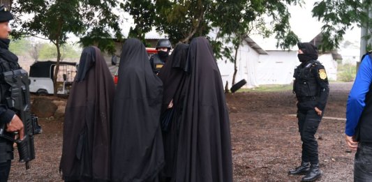 Cuatro menores de edad fueron localizados en Santa Rosa. Foto La Hora: MP