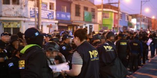 A través de 19 diligencias de allanamiento, el Ministerio Público (MP), busca realizar un "impacto" a presuntos extorsionistas de la pandilla "Barrio 18".
