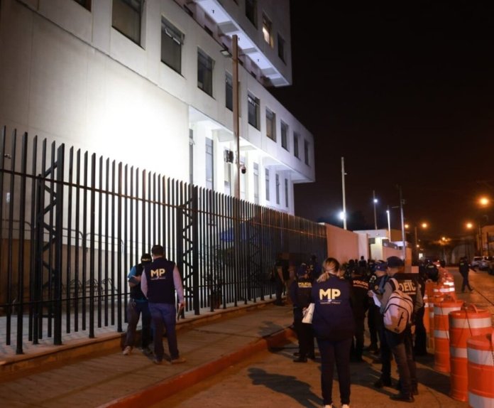 Autoridades del Ministerio Público (MP) han dado a conocer la realización de nueve diligencias de allanamiento con motivo de combatir delitos de extorsión en el país.
