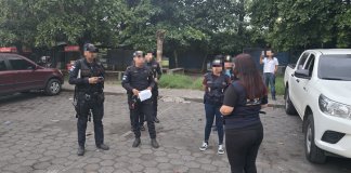 Autoridades del MP y la PNC realizan allanamientos en busca de indicios por casos de extorsión.