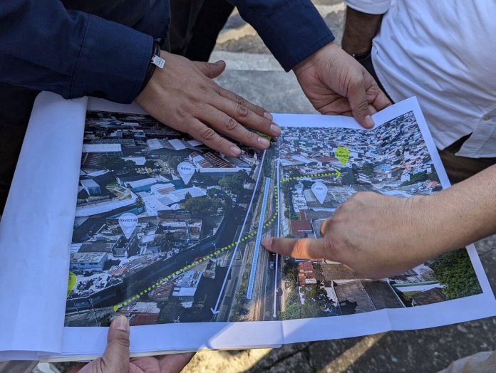 Ingenieros del Ejercito de EEUU vienen a Guatemala por el metro Riel y la red ferroviaria del pais Ingenieros del Ejército de EE.UU. vienen a Guatemala por el metro Riel y la red ferroviaria del país