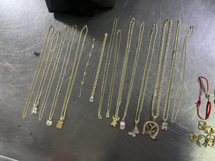 SAT detecta a pasajero intentó ingresar joyas sin declarar en aeropuerto La Aurora