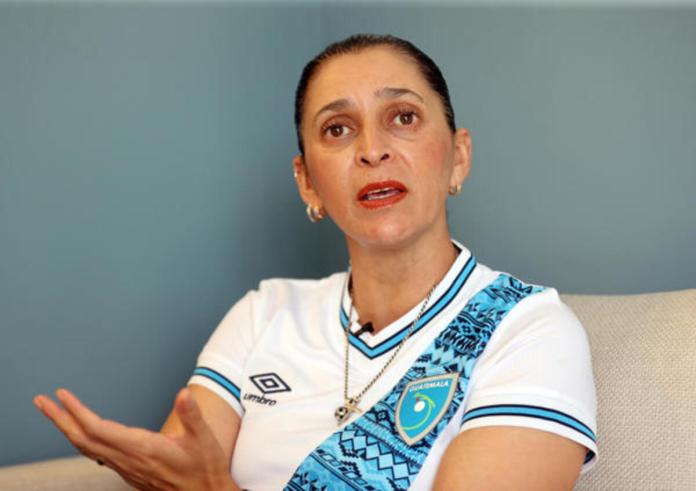 Karla Maya: La seleccionadora nacional apostará por la juventud en su proceso con la azul y blanco. Foto La Hora: EFE.