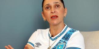 Karla Maya: La seleccionadora nacional apostará por la juventud en su proceso con la azul y blanco. Foto La Hora: EFE.