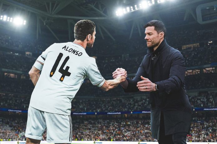 Xabi Alonso es anunciado como nuevo director técnico del Real Madrid.
