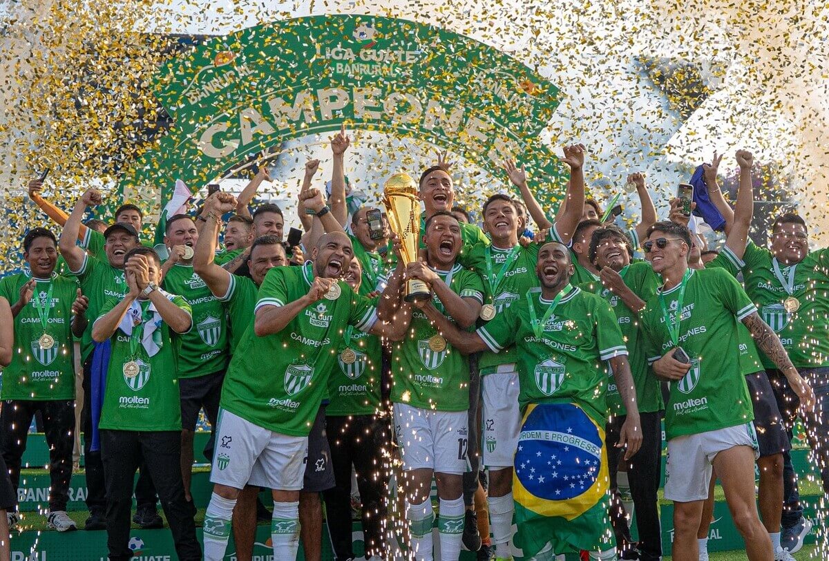 Liga Nacional: Campeón, goleador, menos vencido y equipos descendidos tras el Clausura 2