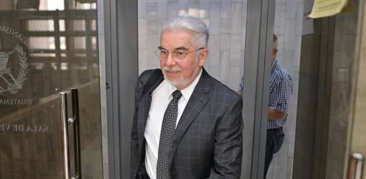 Luis Rabbé, expresidente del Congreso, enfrenta proceso señalado de tres delitos. Foto La Hora: Fabricio Alonzo