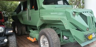 Autoridades localizan armas y vehículo táctico durante allanamientos en Baja Verapaz