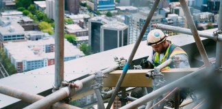 Más de 5 mil empleos disponibles en el sector construcción en esta feria dirigida a migrantes retornados